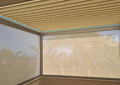 Brown-finished pergola for outdoor spaces in Tenerife
