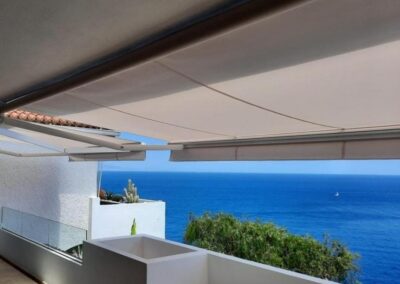 Toldo instalado para protección solar en La Gomera